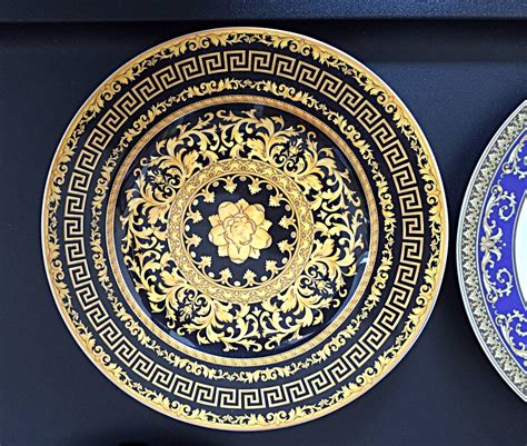 versace dinnerware set fake|gianni versace dinner plate set.